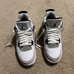military black retro jordan 4’s ( 2022 ) no box